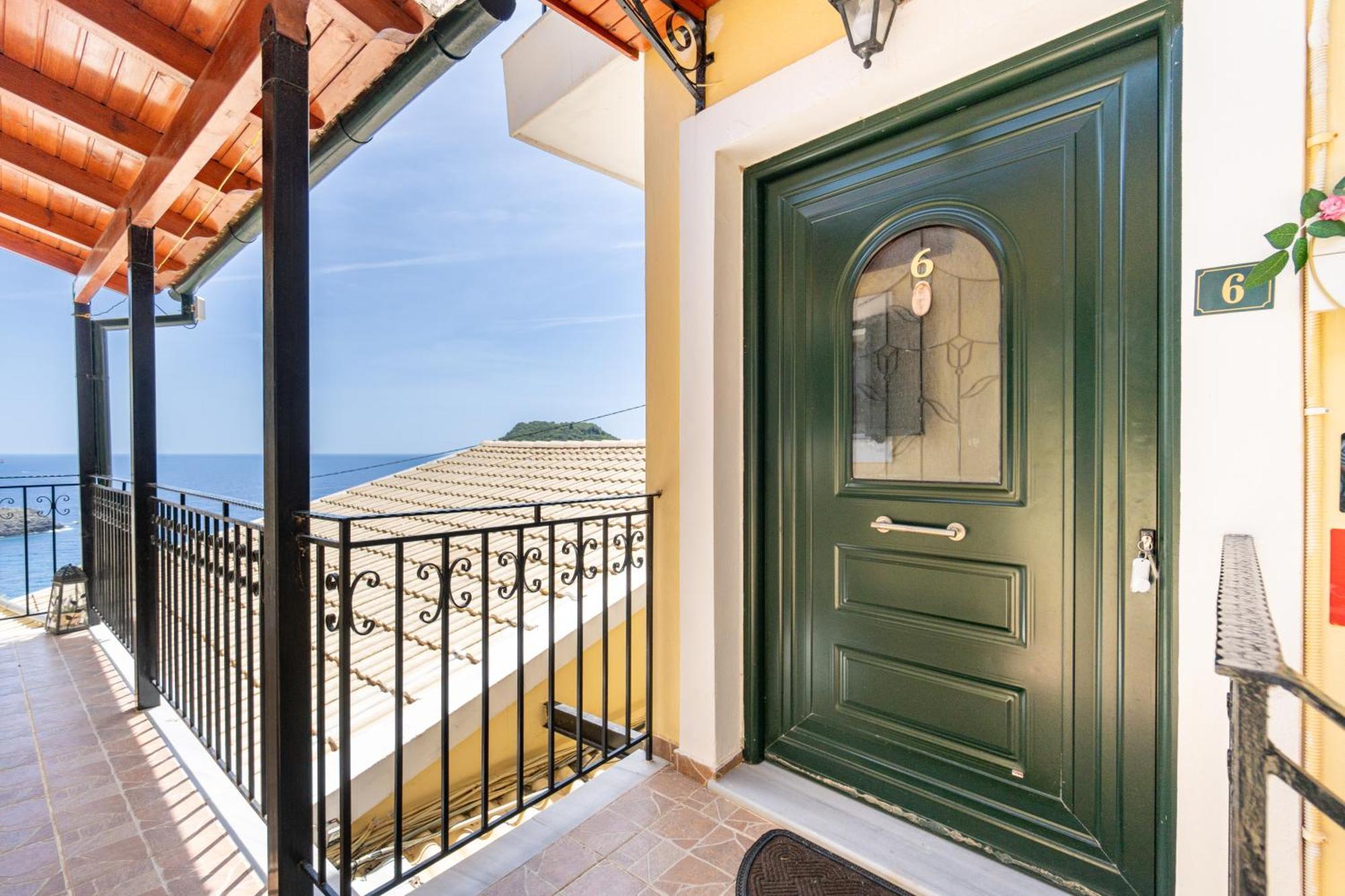 Angela Panorama Villa ปาเลโอกัสไตรซา ภายนอก รูปภาพ