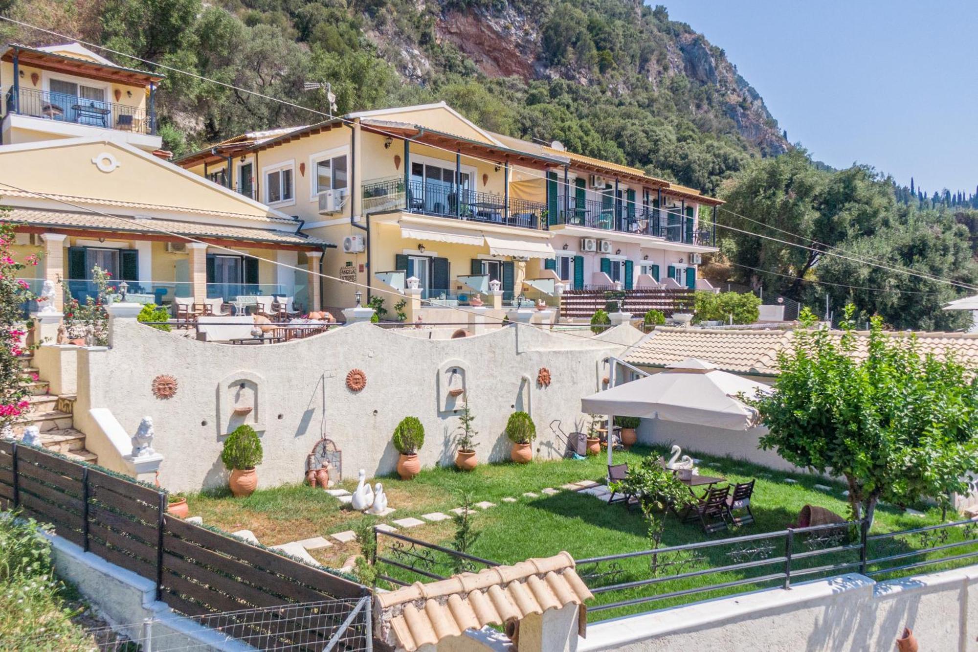 Angela Panorama Villa ปาเลโอกัสไตรซา ภายนอก รูปภาพ