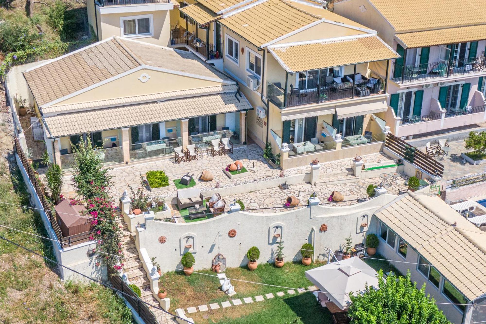 Angela Panorama Villa ปาเลโอกัสไตรซา ภายนอก รูปภาพ