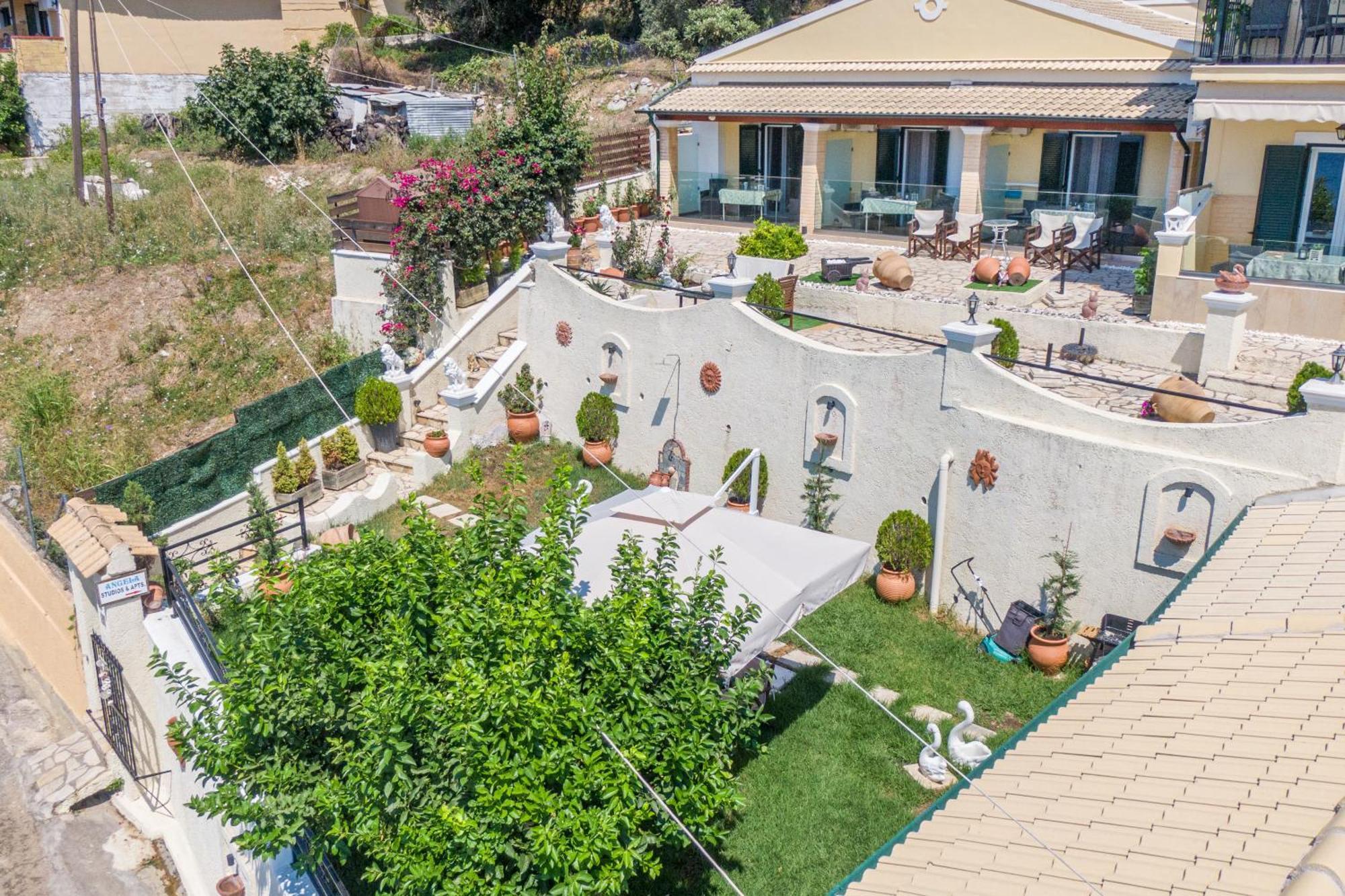 Angela Panorama Villa ปาเลโอกัสไตรซา ภายนอก รูปภาพ